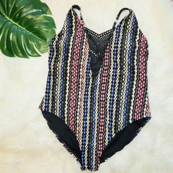 Time and Tru Women's Ikat Stripe V-neck One-piece - Picture 3 of 4